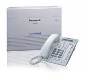 Autocommutateur Panasonic KX-TES-824 + Poste Operateur KX-T7730
