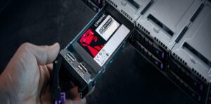 DISQUE SSD 960GB KINGSTON SATA INTERNE POUR SERVEUR DL380 / ML350 /DL360