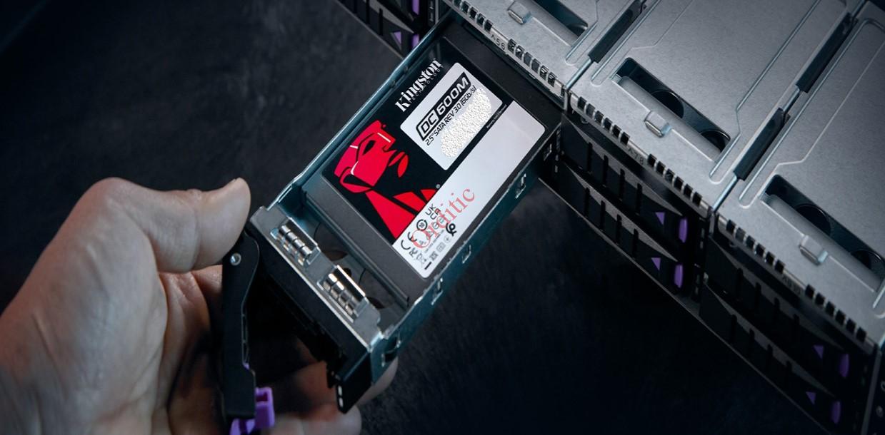 DISQUE SSD 960GB KINGSTON SATA INTERNE POUR SERVEUR DL380 / ML350 /DL360