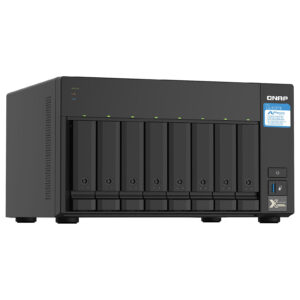 Serveur NAS 8 baies - 4 Go RAM - SFP+ 10 Gbps / LAN 2.5 GbE